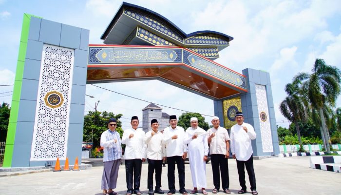 Safari Jumat Bupati Toha Dan DPRD Resmikan Gerbang Al-Qur’an Masjid Jami’ An-Nur Sekayu
